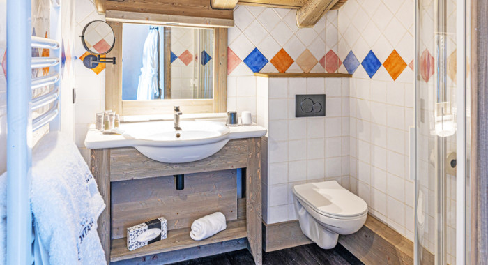 Hotel l'Aigle du Montana, Tignes ski chalet, image 5